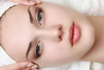 Чистка лица "Фарфоровая куколка" HydraFacial - 2 590₽